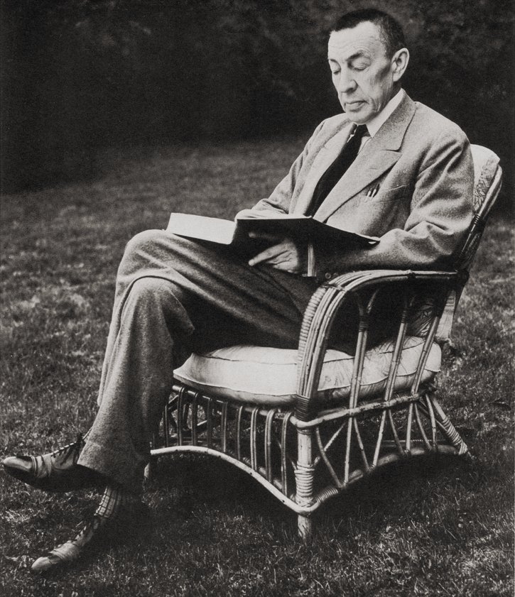 PPT - Сергей Васильевич Рахманинов Жизненный путь композитора PowerPoint Present