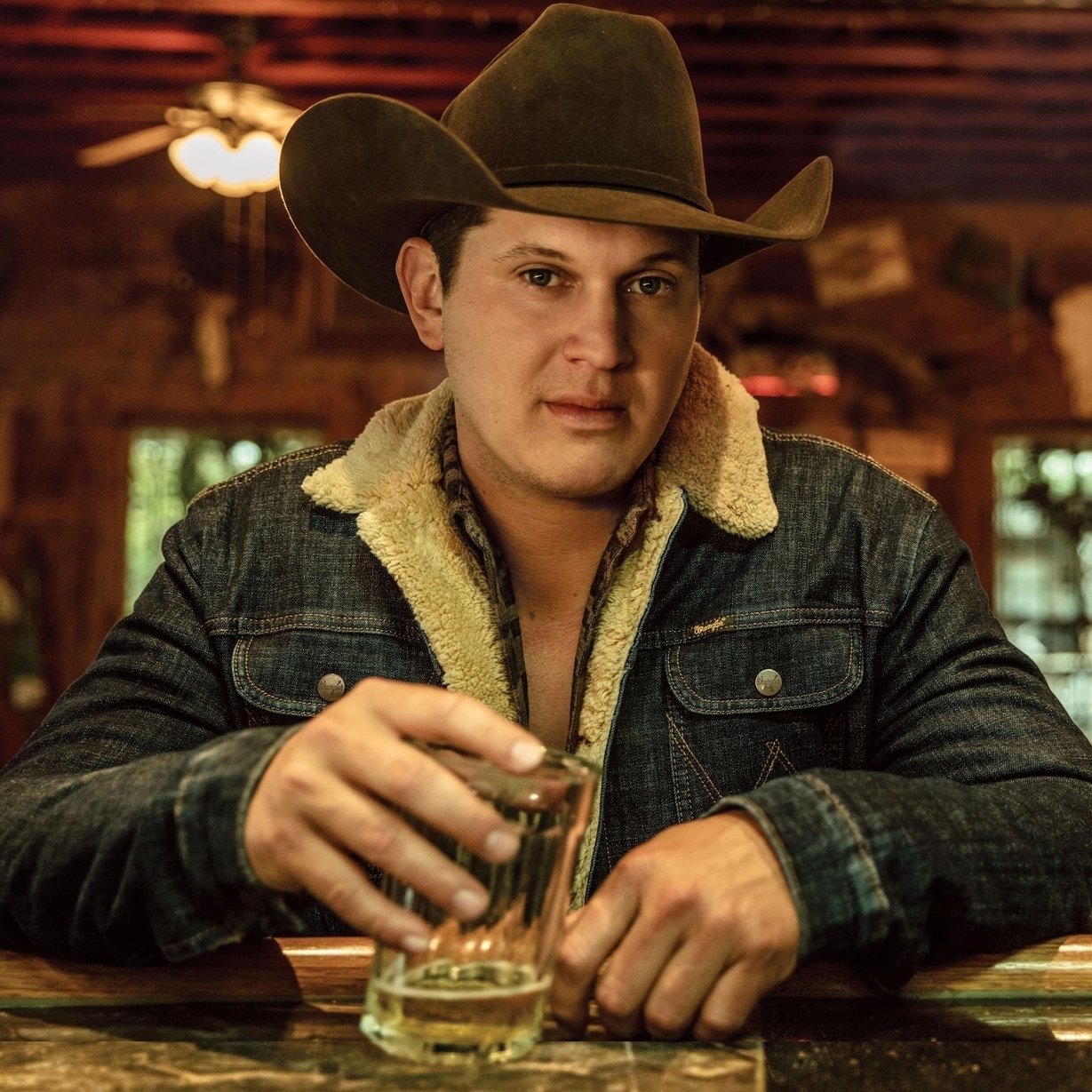 Jon Pardi – Night Shift Lyrics