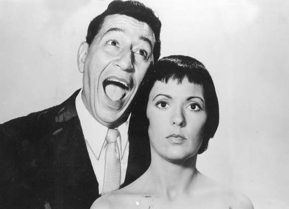 Louis Prima Digs Keely Smith