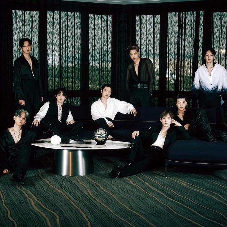 EXO写真集3点おまとめセット EXO-CBX JAPAN DEBUT MINI ALBUM「GIRLS」2017.5.24リリース