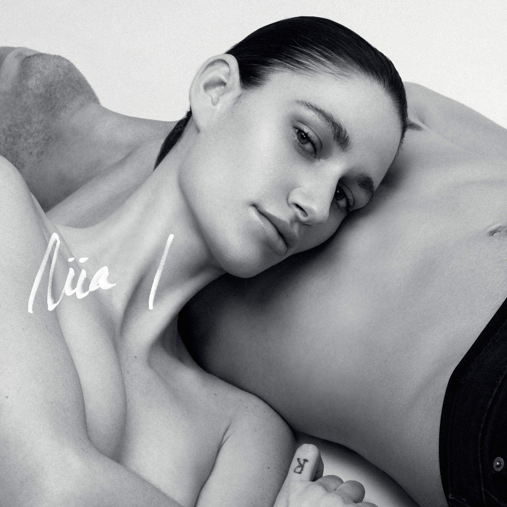 Niia Nude