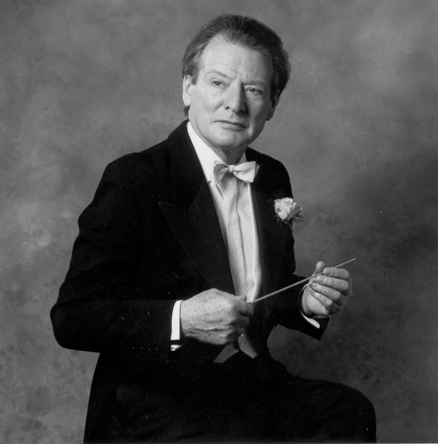 Arie antiche невилл марринер. Невилл Марринер. Neville Marriner. Элгар композитор