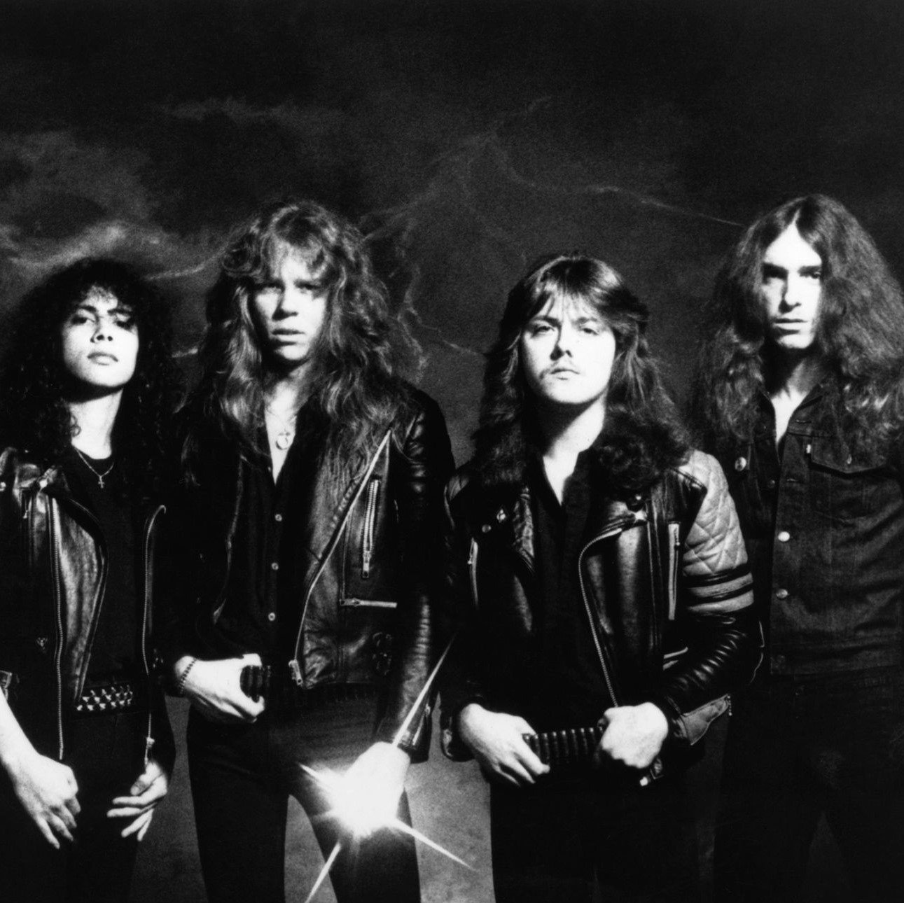 Killem. Металлика 1985. Metallica 1984 Live. Metallica 1985 фото. Metallica 1985 застолье.