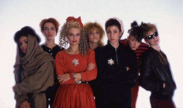 The bell sale stars