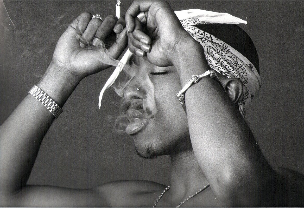 2pac shiza. Тупак шакур фото. 2pac на аву. 2pac foto. тупак обложка альбома.