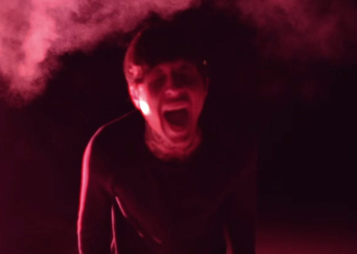 Shadow moses bring me. Оливер сайкс shadow moses. bring me the horizon гиф. оливер в темноте. bring me the horizon shadow moses.