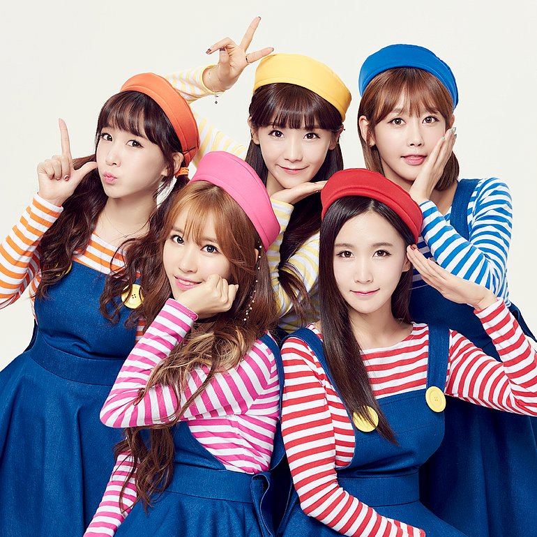 CRAYON POP, Jul 22, 2015 : Kawasaki, Japan : Korean girl group Crayon Pop  perform during the promotion event for their new single ra ri ru re at  Lazona Kawasaki Plaza in