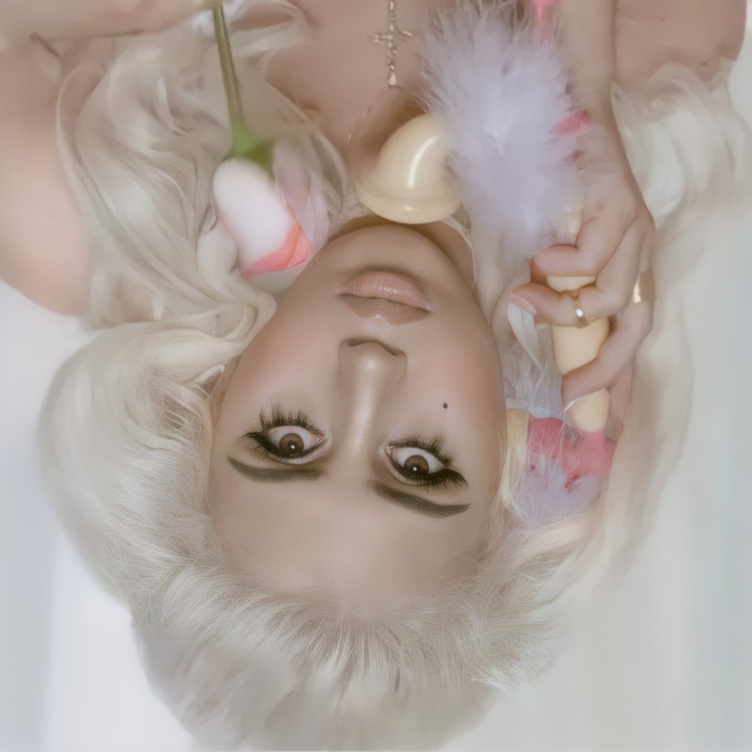 Видео для Lottery от Kali Uchis.