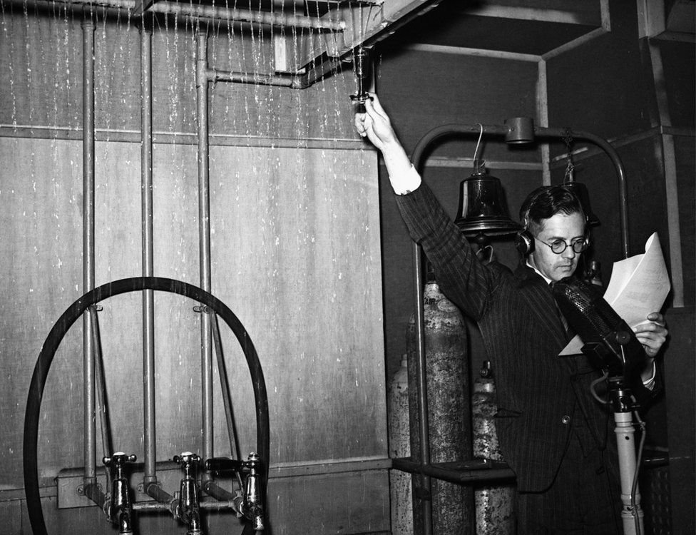 первый звуковой кинематограф. звук фильм. звуковой кинематограф. тагефон система звука. гражданин кейн съемки.