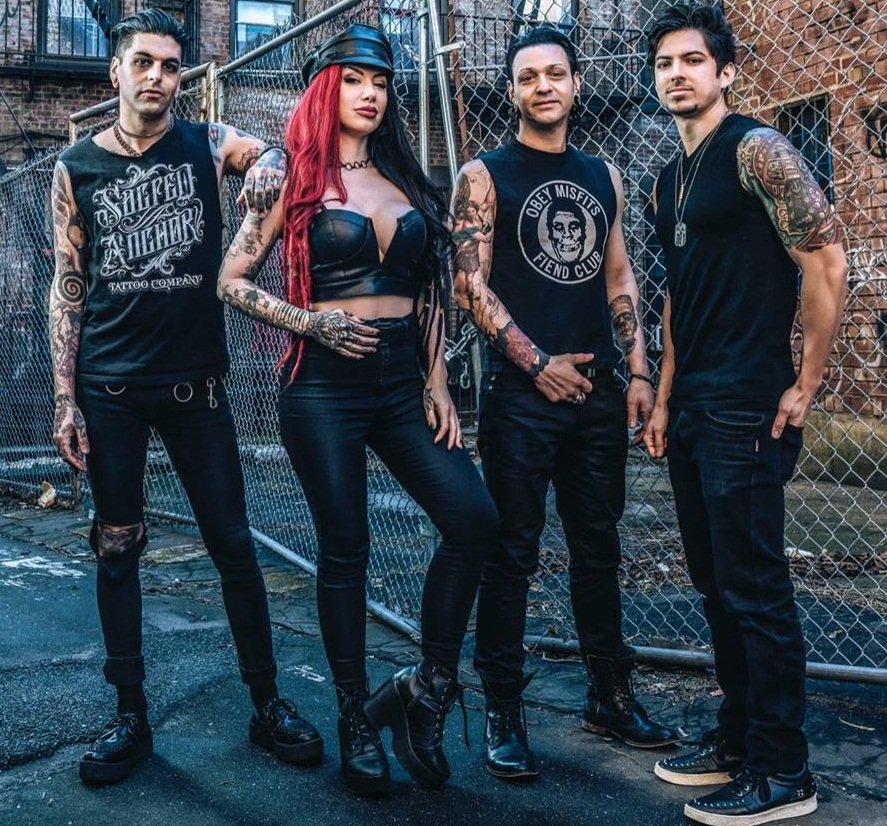 Day so new. New years day группа. new years day американская группа. солистка группы new years day.