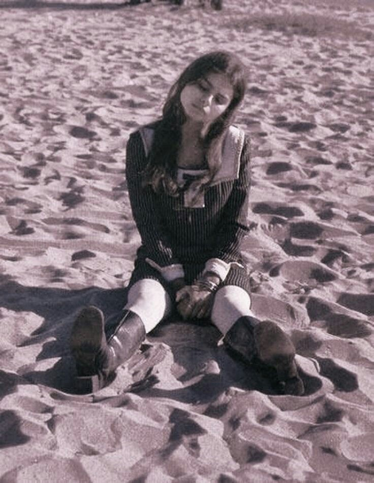 Hope Sandoval Topless