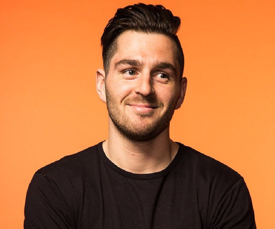 how old is julian solomita - Ilustrasi 2