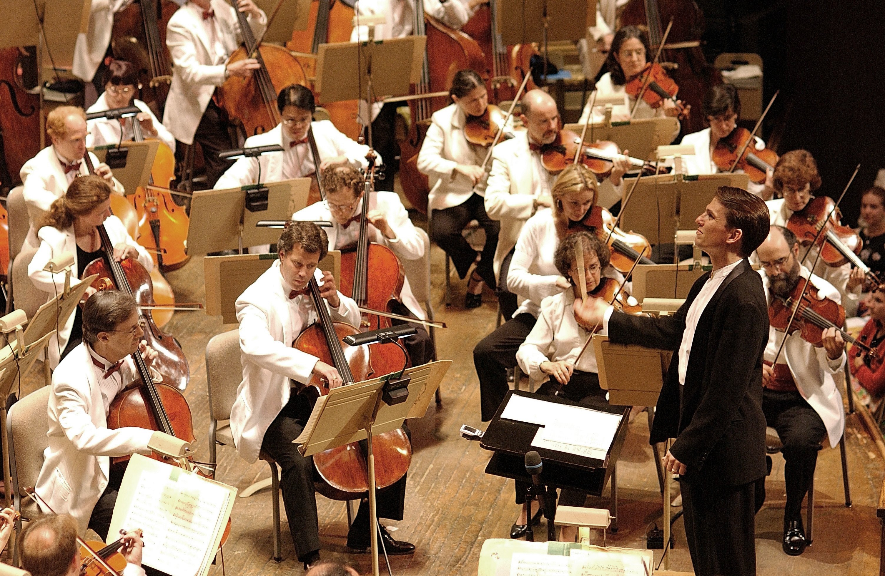 Pops orchestra. Boston Pops Orchestra. Оркестр Тильда. Оркестр азиаты. Фото разных музыкальных оркестров.