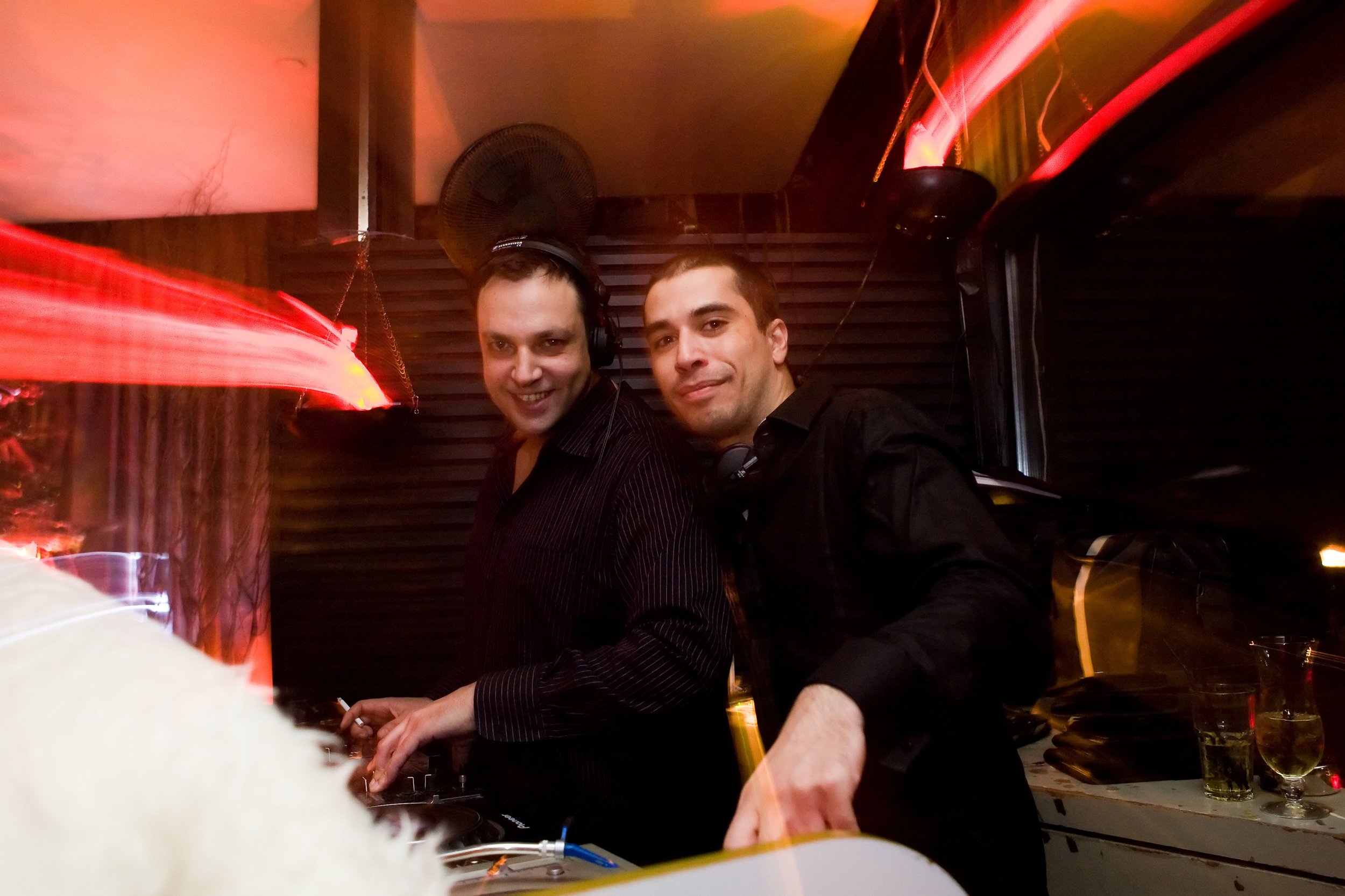 бар бесплатный четверг. аватар песни по барам. афиша бар. песня по барам. по барам.