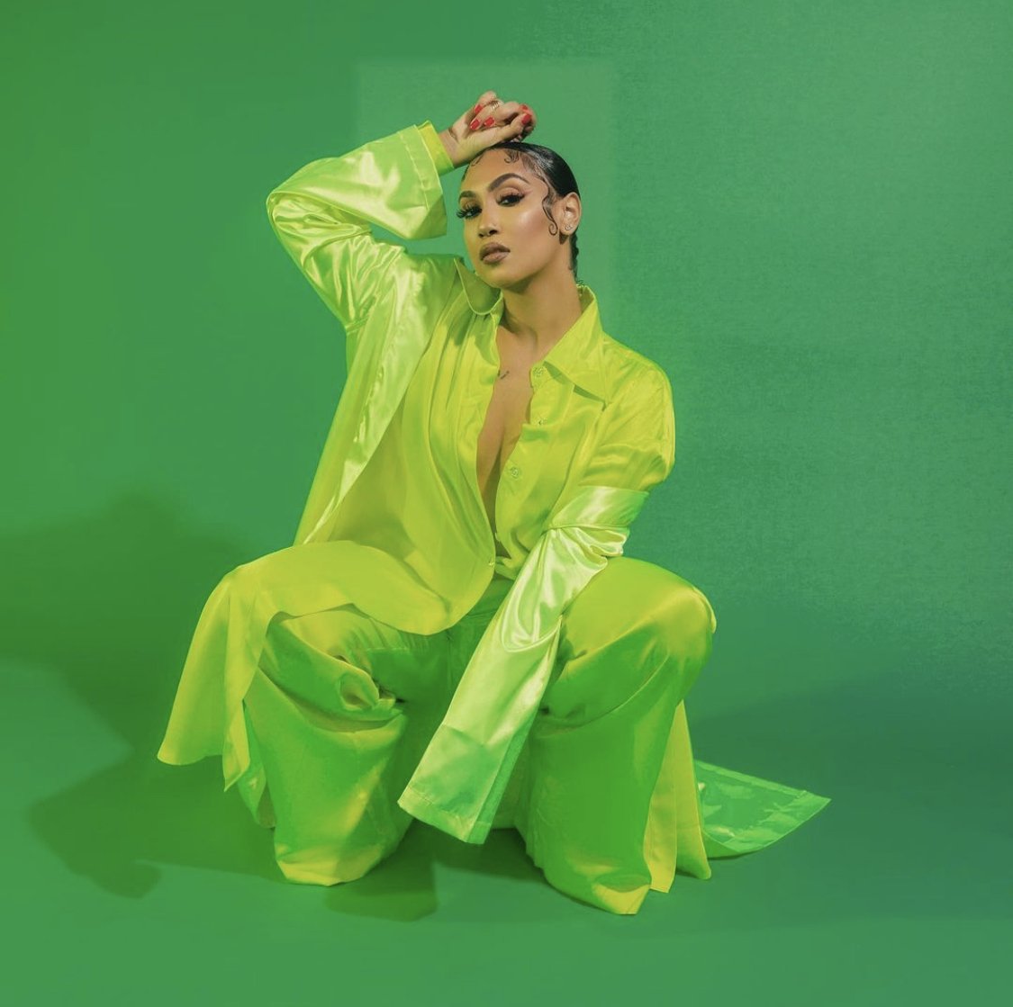 Лаки Дэй) — Queen Naija | Last.fm.