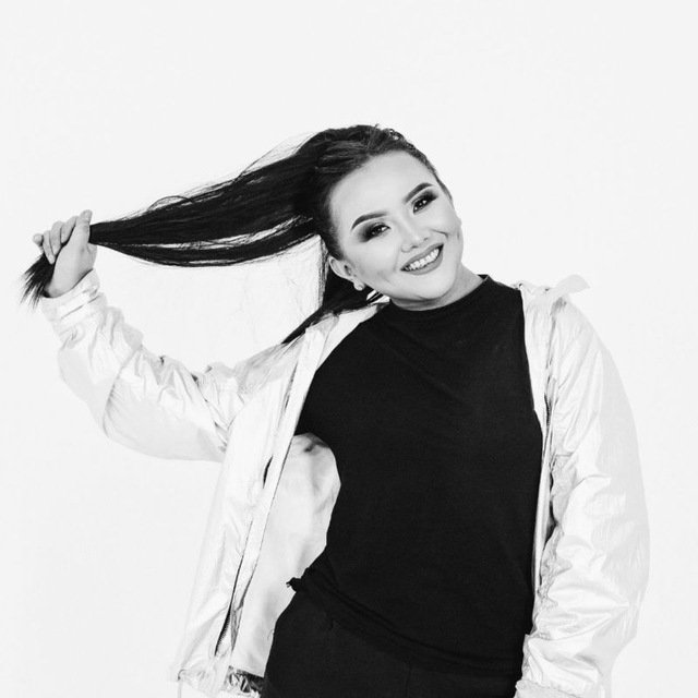 Айганыш Абдиева - Такси MP3 Download & Lyrics | Boomplay