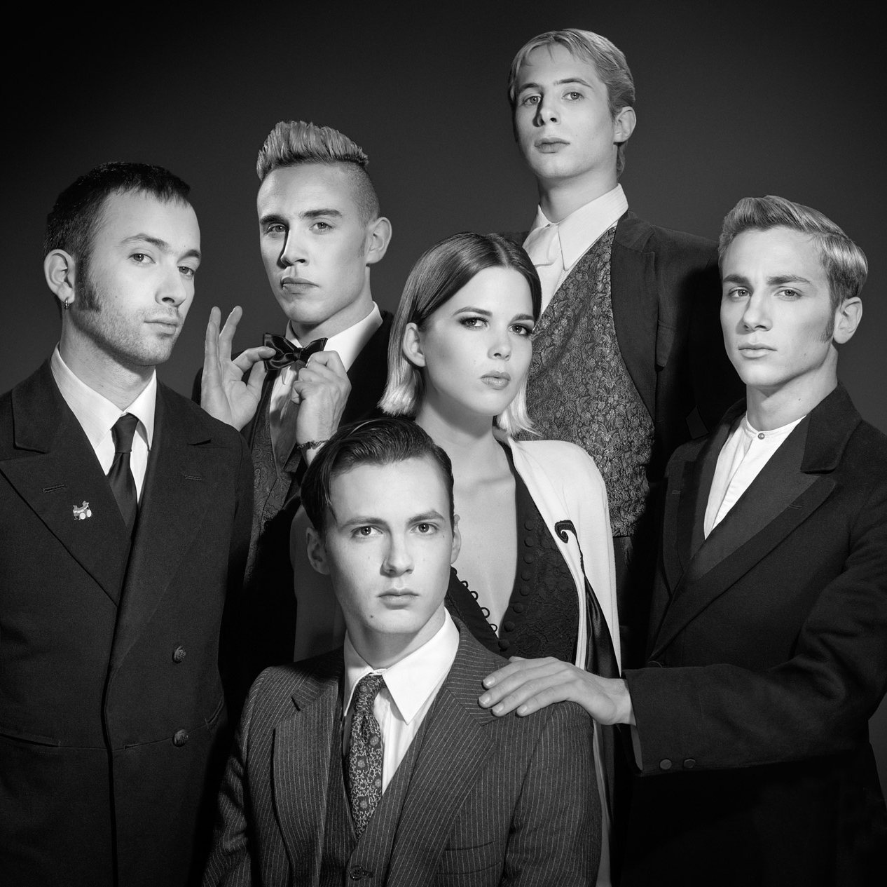 саша гот la femme. La femme французский музыкальный коллектив. Psycho tropical berlin la femme. Le femme группа. Le femme группа.