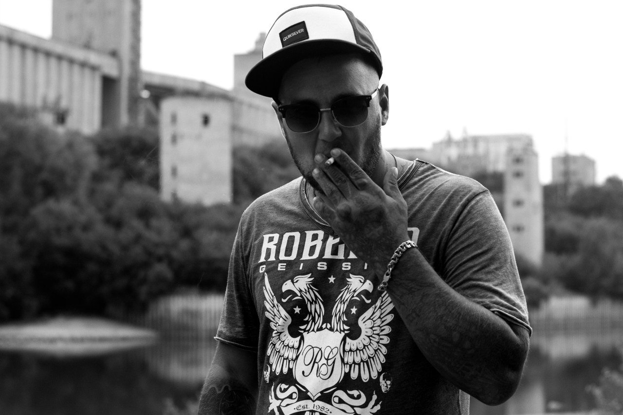 трутень фото рэпер. рэп исполнитель trueтень. Trueтень. Trueтень, алексей сулима - туманные города. Trueten & алексей сулима - туманные города.