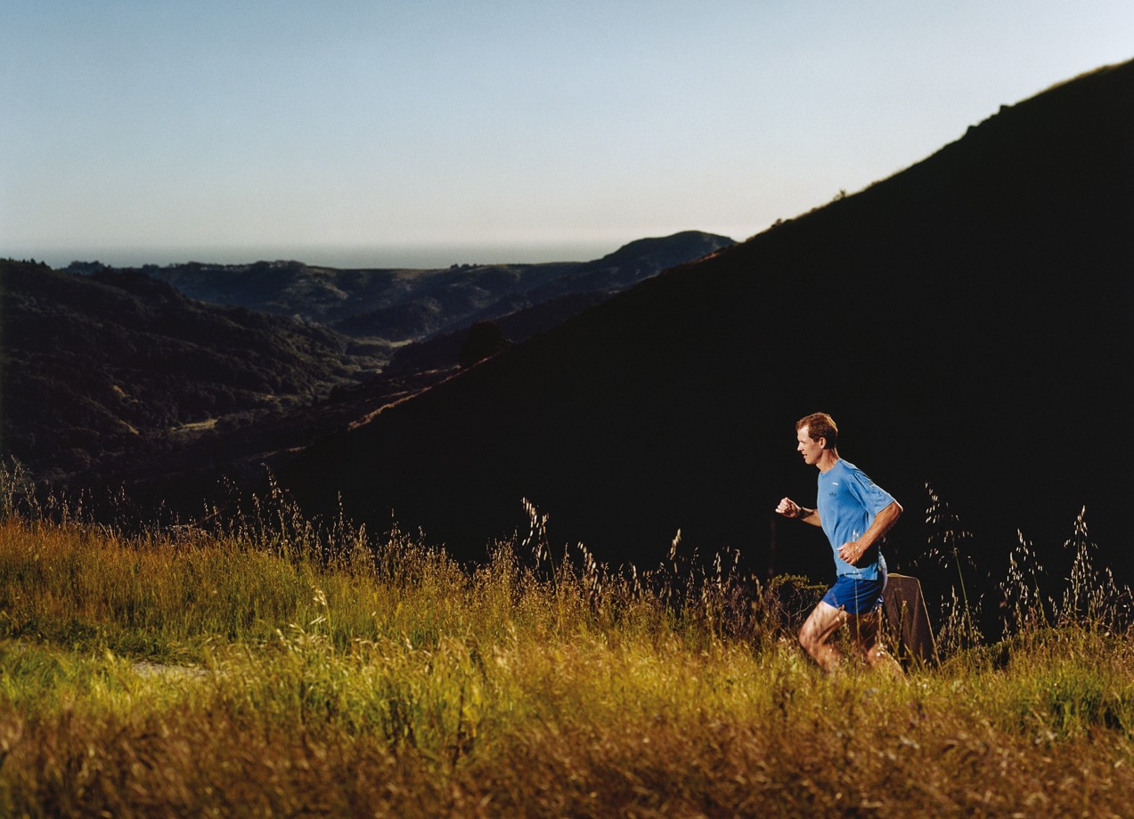 Running world. Раннер философ. проект &quot;runners world&quot;. mood runner обои. ghost runners вид гг.