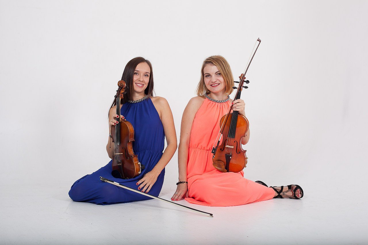 дуэт. дуэт из брянска другие. две девушки певицы. группа baccara. народный дуэт.