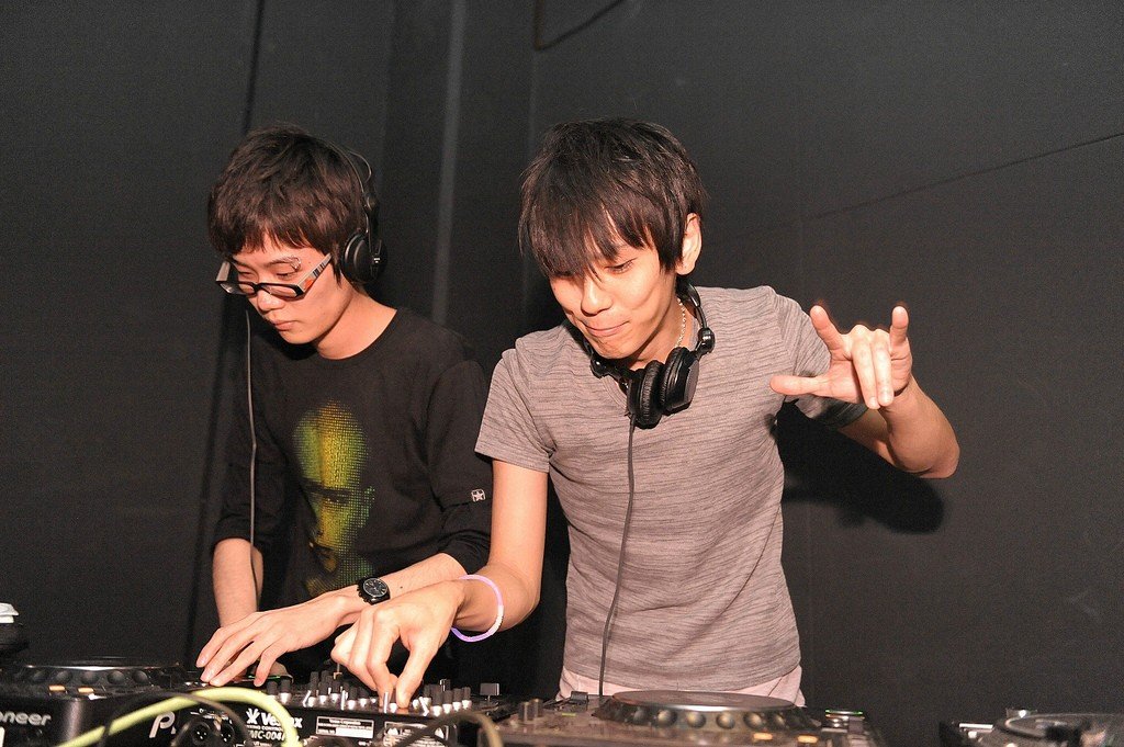 Born To Be Hard Massive New Krew Last Fm Born To Be Hard Massive New Krew Last Fm