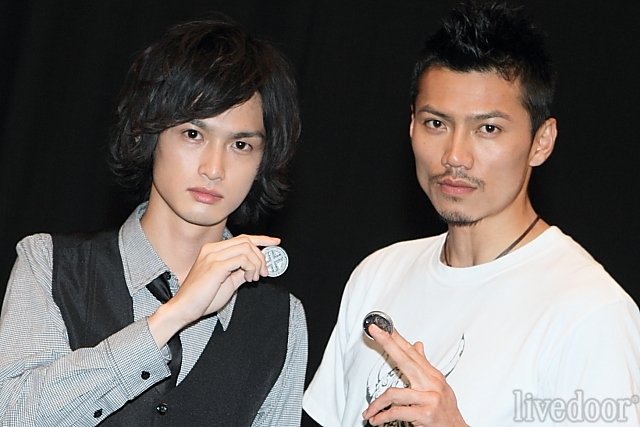 仮面ライダーバース バースx誕生秘話 クリアファイルセット 仮面ライダーオーズ 伊達明 君嶋麻耶 岩永洋昭 後藤慎太郎 未開封 高品質 クリアファイルセット