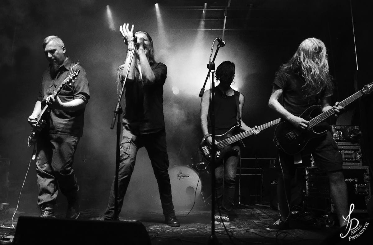 R+s=любовь. S s s r слушать. альбом легенда. две буквы ss. (g)l-ble группа.