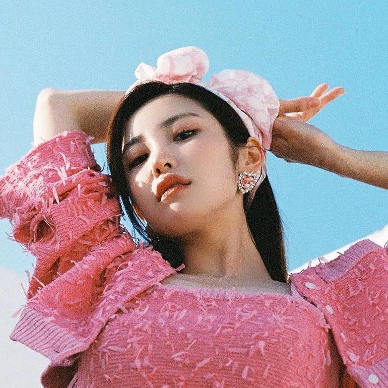 Jun Hyo Seong music, videos, stats, and photos | Last.fm