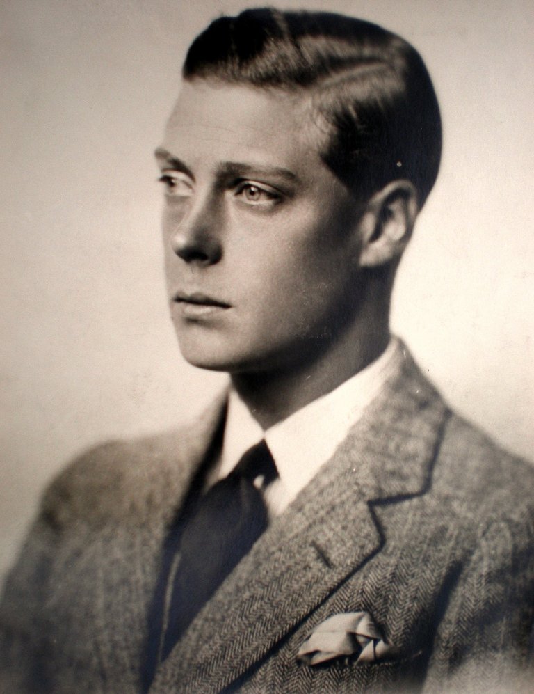 King Edward VIII Duke & Duchess of Windsor in 2019 Edward viii, Royal family his