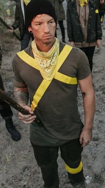 Josh dun outfit sales