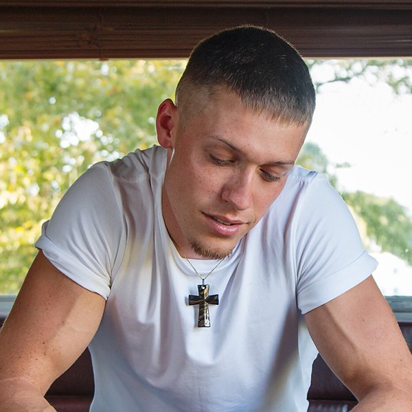 Taylor Holbrook's Instagram, Twitter & Facebook on IDCrawl