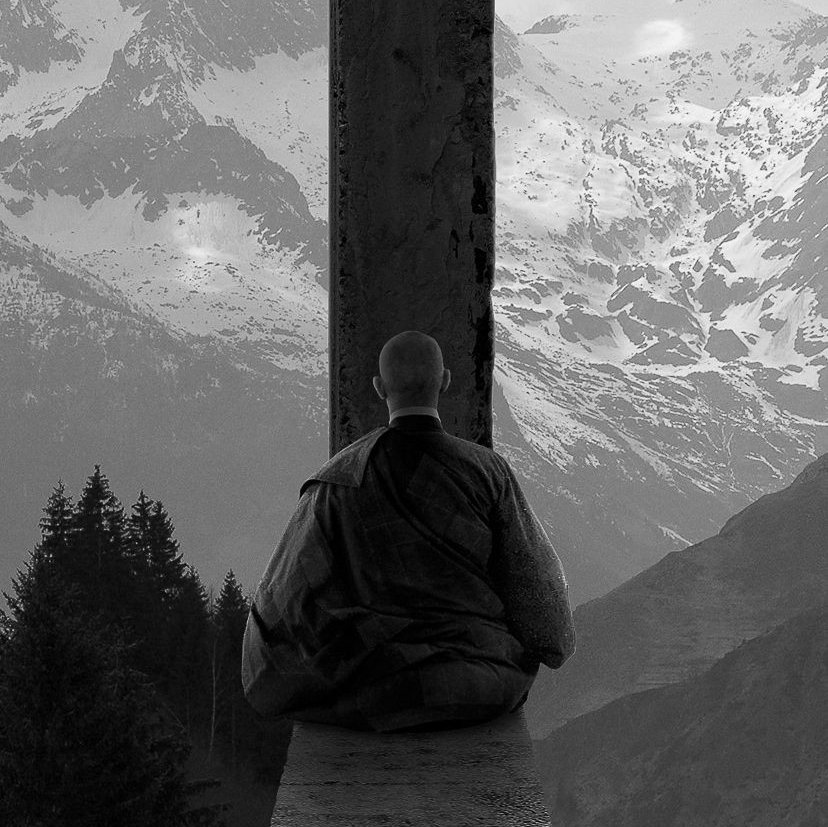 Ритуал с зеркалом. Мир через призму объектива. Зеркальная дзен. Зеркальная дзен. Зеркальная инсталляция.