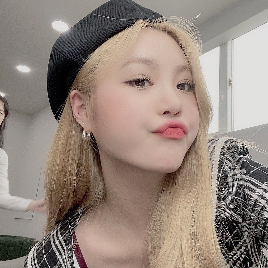 Ли суджин. Айдол суджин. суджин g idle. g i dle суджин. суджин g idle селфи.