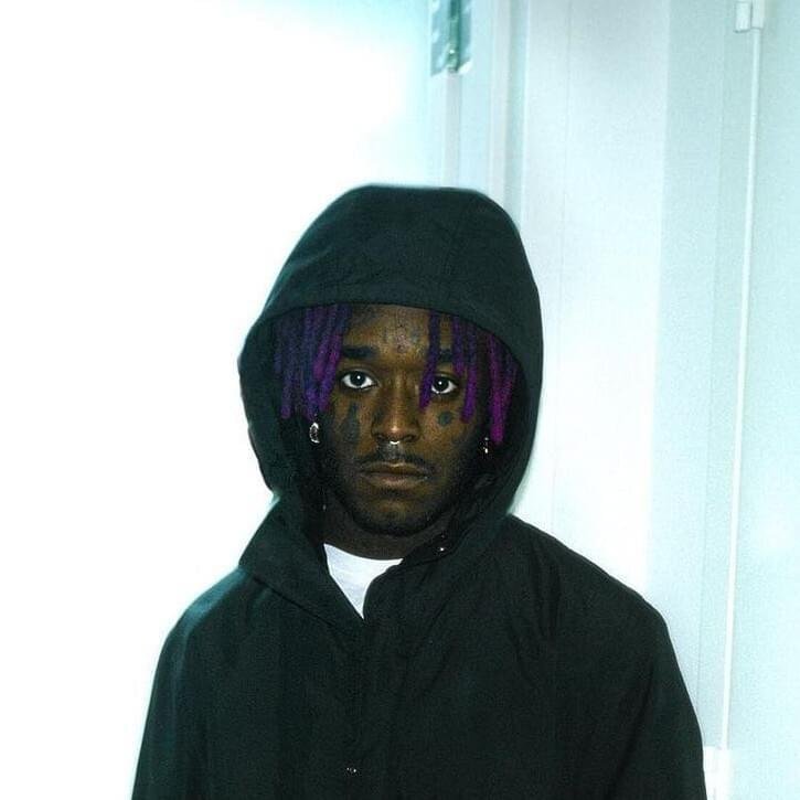 According 2 Hip-Hop - Lil Uzi Vert flexing his latest Louis