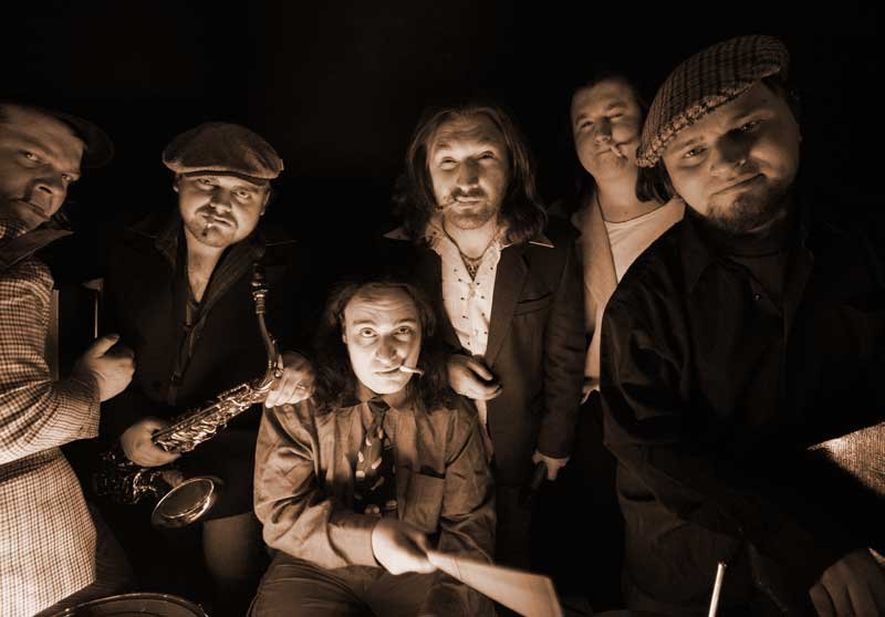 Moon limited edition. Last minor. Last minor. Last minor. Минорные обложка.