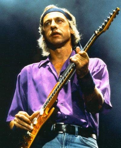 Mark Knopfler facts: Dire Straits singer's age, songs, wife, children and  career - Smooth