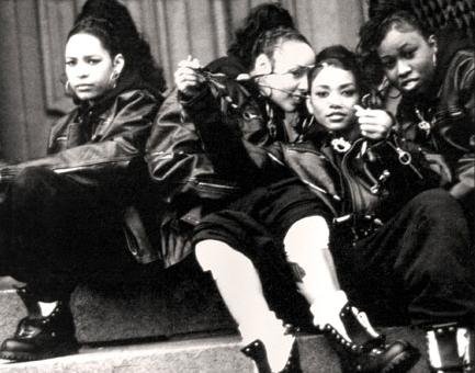 Sista (Missy Elliott) - Brand New (1994) - YouTube
