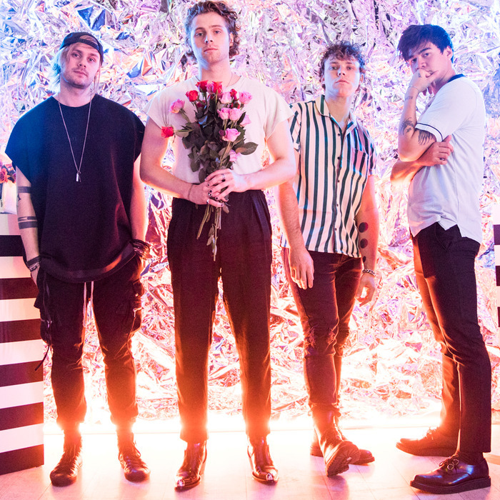 5sos 5SOSファイブセカンドオブサマー ボンバージャケット sekasyuu.jp