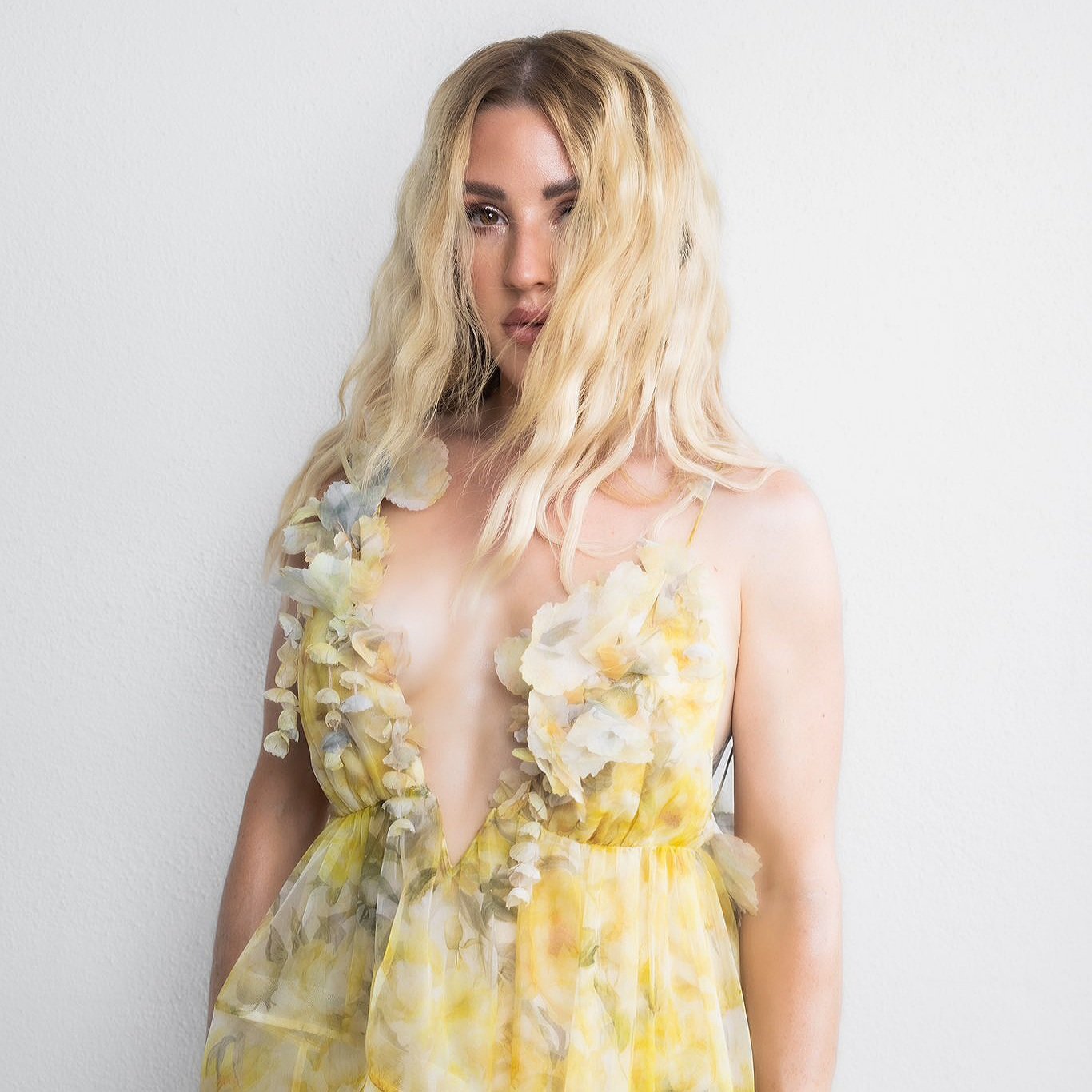 Ellie Goulding Profile Picture