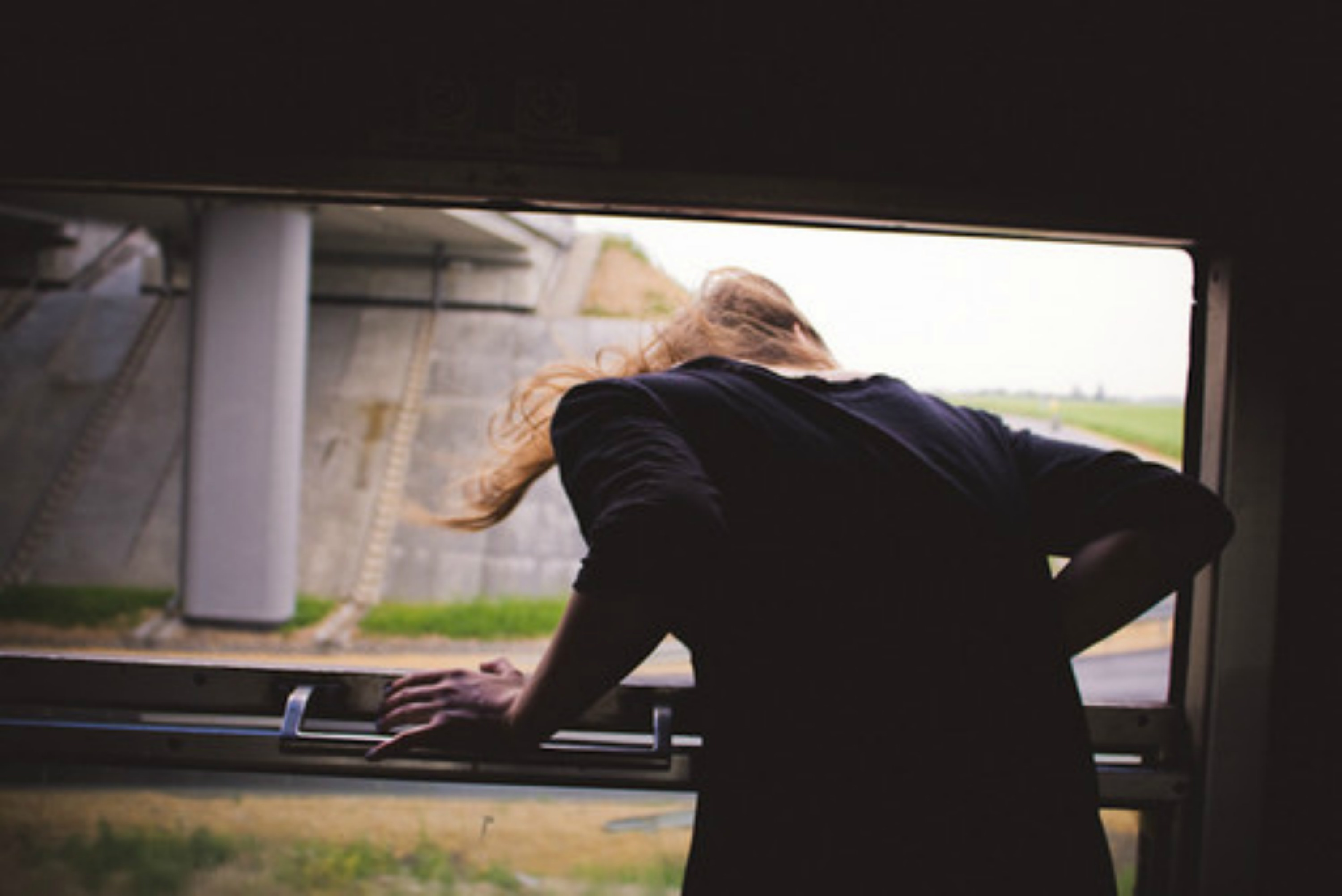 я ухожу оставляя горы окурков