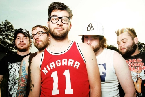 Alexisonfire. Группа alexisonfire. alexisonfire 2025. alexisonfire вокалист. alexisonfire 2002.