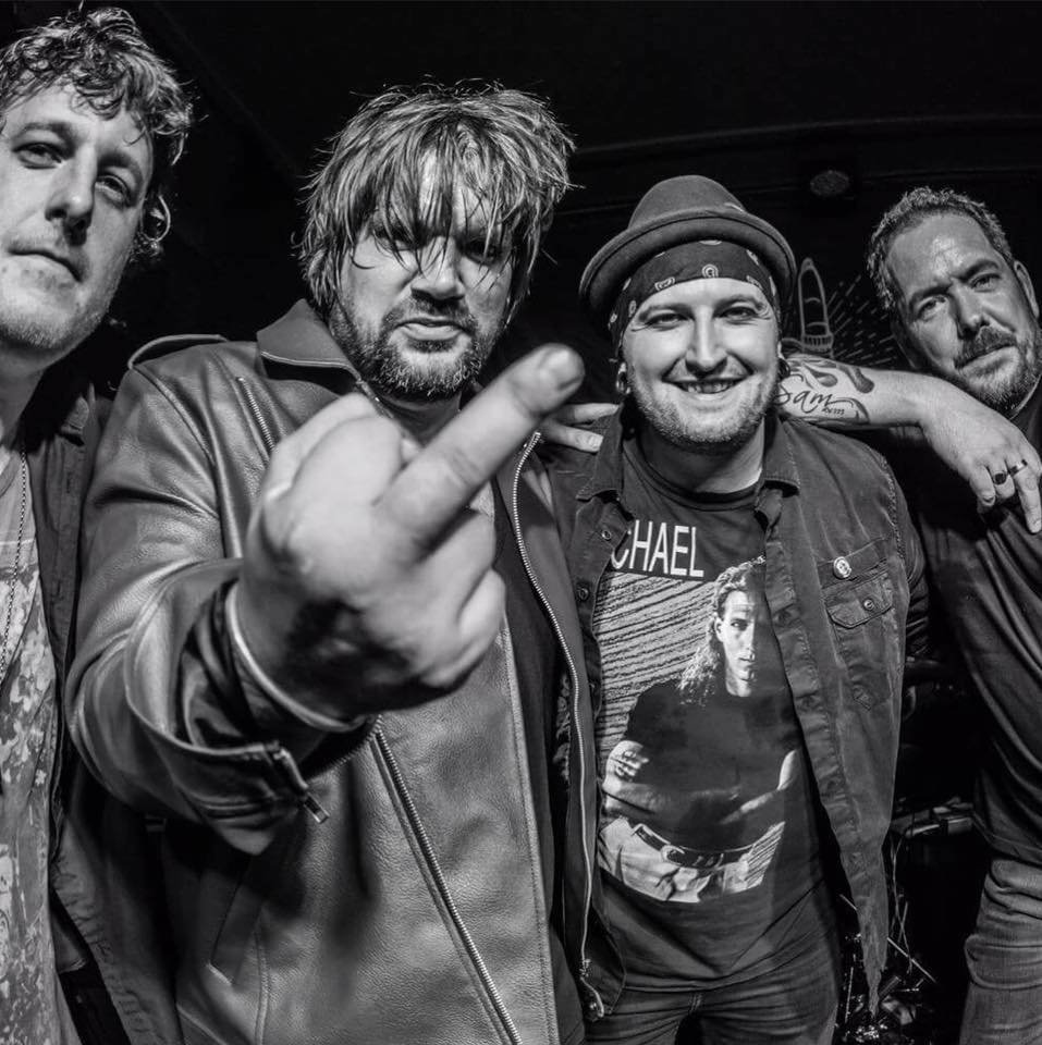 Хулиганы песня новая. Soul Hooligan группа. Vinny and the Hooligans. Брит рок. "Pearce Roswell" && ( исполнитель | группа | музыка | Music | Band | artist ) && (фото | photo).