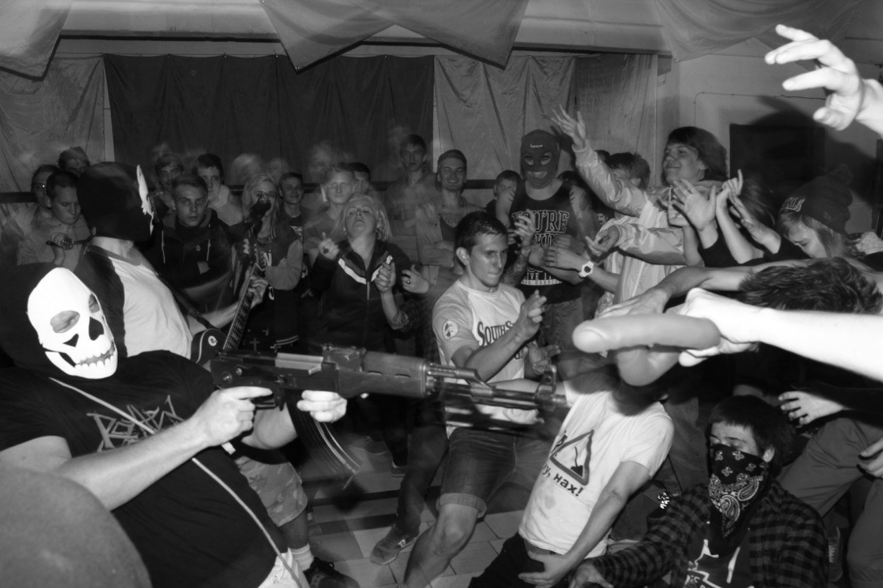 Фордит или детройтский агат. Наслоение краски. Пей гуляй рванина. Первый слой краски. Наплывыш.