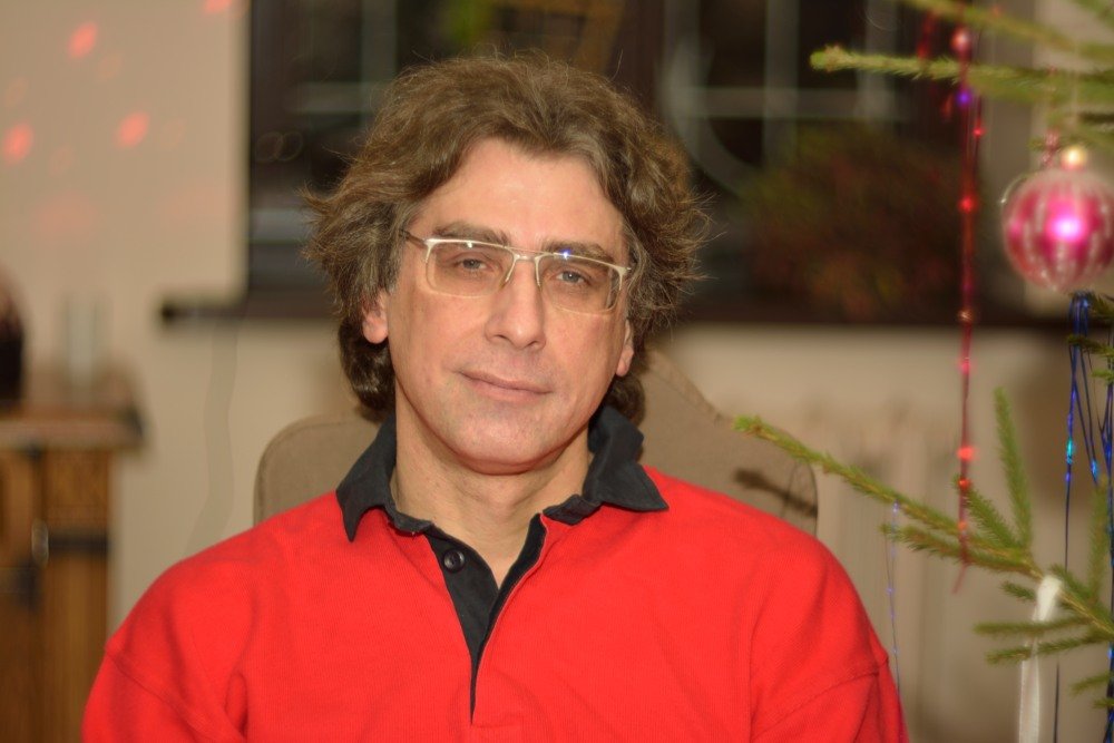 Лев туров. Лев Землинский. Землинский Лев Ильич композитор. Лев Землинский гора самоцветов. Композитор Лев Землинский гора самоцветов.