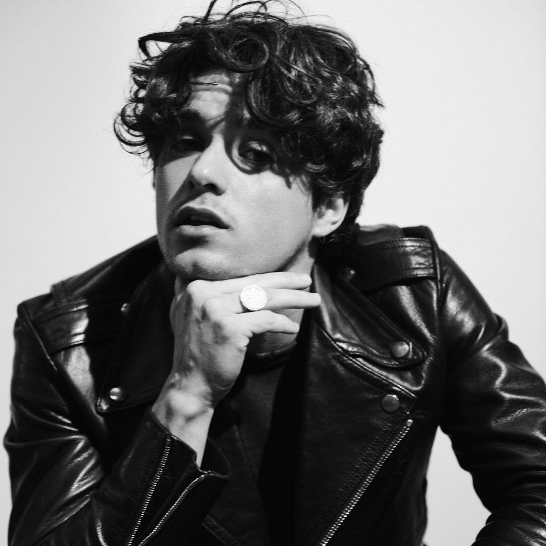 bradley simpson net worth - Ilustrasi 3