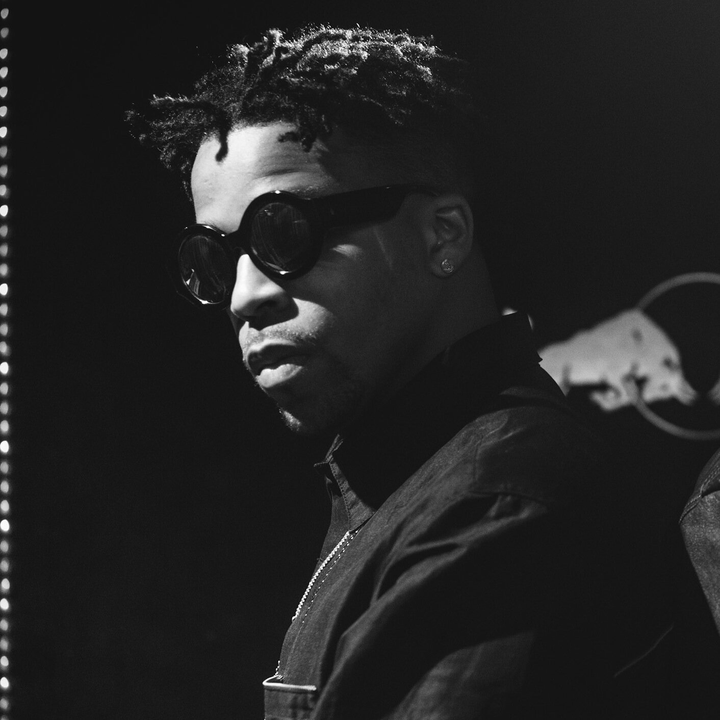 Азизе гибсон. All in gibson azizi. Azizi gibson обложки альбомов. Azzizi gipson. Azizi gibson memoirs.