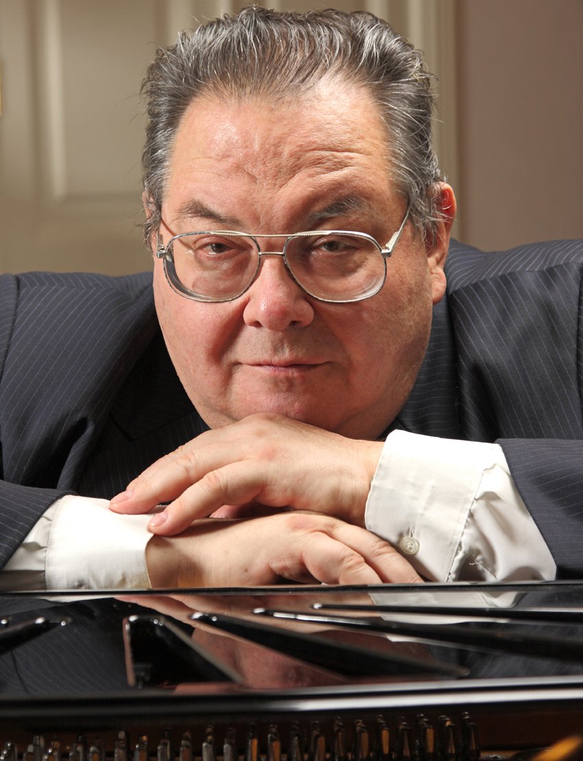 Nikolai Petrov: Pianist renowned for his powerful technique and massive repertoi