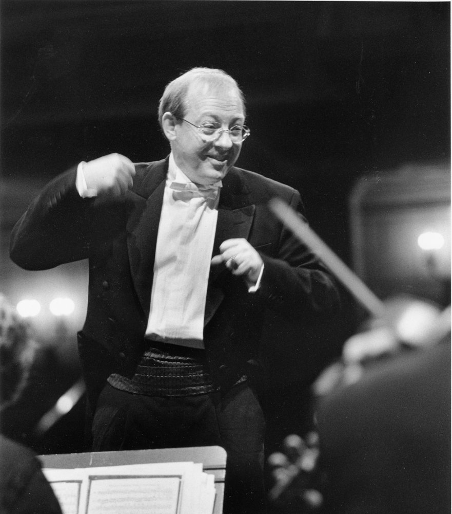 Philharmonia Baroque Orchestra; Nicholas McGegan, conductor music