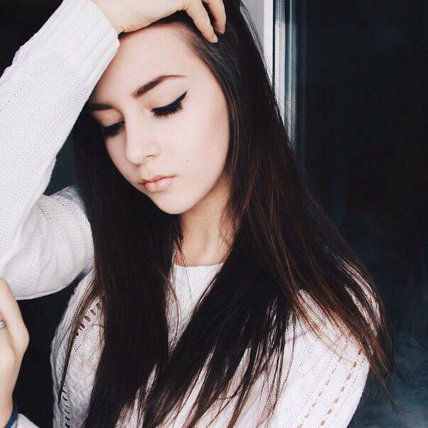 Красивая девочка фото на аву Pin von emilee auf hair Coole frisuren, Hübsche frisuren, Geflochtene frisuren