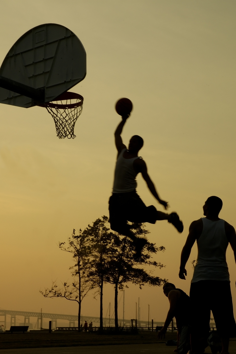 Michael Johnson #23, shooting guard for the Chicago Bulls prepares to make a sho